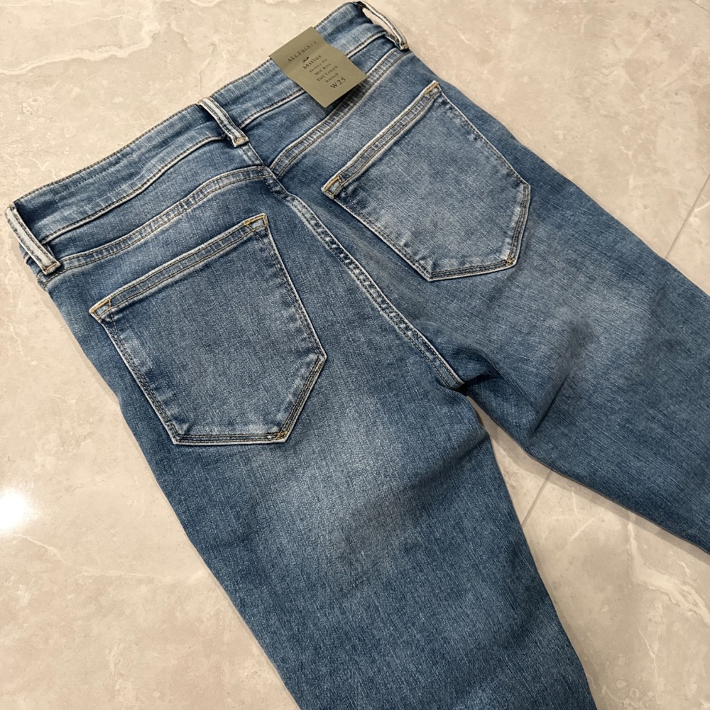 Jeans - Picture 3 of 4